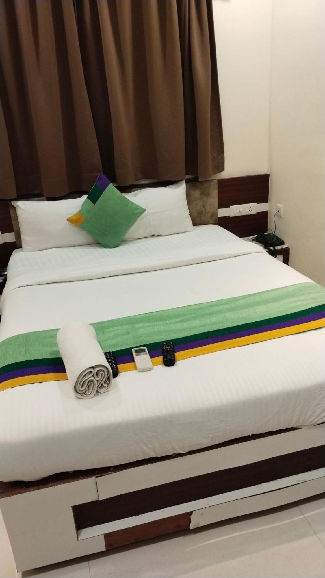 Restr Inn Nágpur Exteriér fotografie