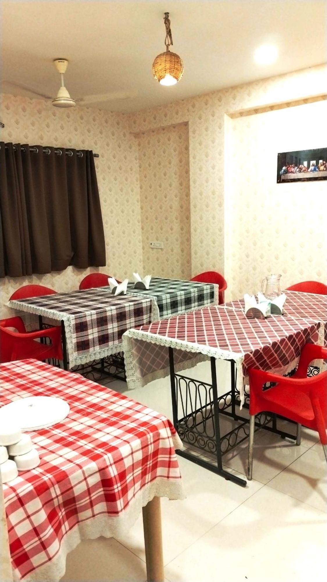 Restr Inn Nágpur Exteriér fotografie